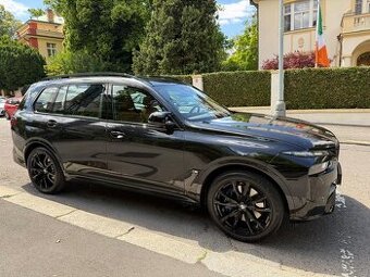 Prodám BMV X7 M 60 i