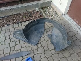 Přední levý podběh Peugeot 307