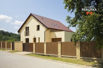 Prodej novostavby domu v Drásově s garáží a zahradou