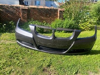 Přední nárazník bmw e90 barva A22