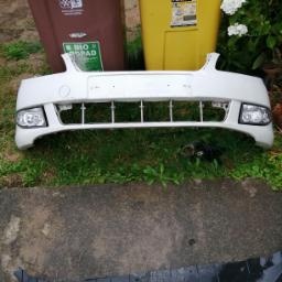 PRODAM=NA SKODA FABIE2,ROMSTER PREDNI NARAZNIK