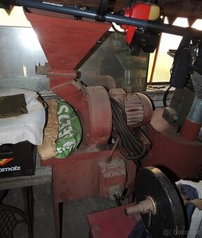 KROUHAČKA + ŠROŤÁK