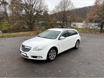 Opel Insignia SportsTourer 2.0, Kombo, 96kW