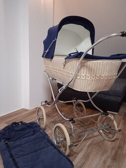 Retro kočárek Liberta
