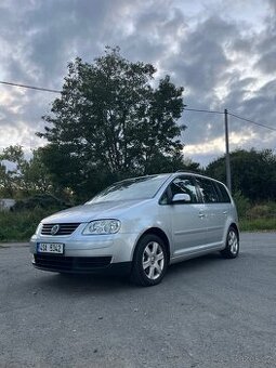 Volkswagen Touran 1t1 1.9tdi 77kw 7.míst