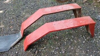 Nástavce blatníků zetor