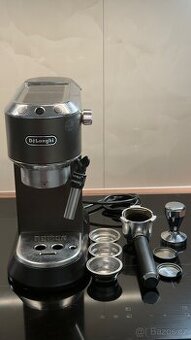 Pákový kávovar - De'Longhi Dedica