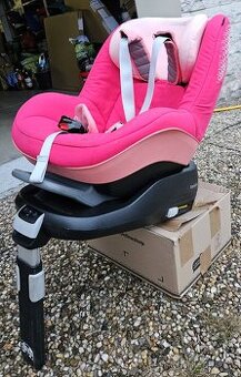 Maxi-Cosi Pearl se základnou isofix family fix