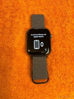 Apple Watch 4 LTE 44mm plně funkční, baterie 86%