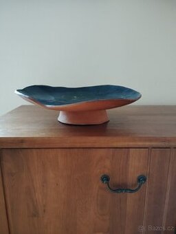 Keramická mísa, ruční práce