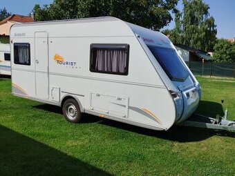 DETHLEFFS Tourist č.226. Rok 2007.1100kg.Pevné postele