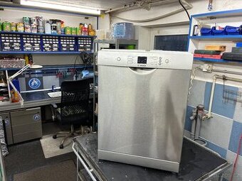 Myčka nádobí BOSCH, REPASOVANÁ SE ZÁRUKOU