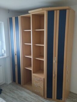 Skříň šatny