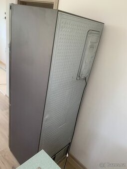 LEDNICE S MAZÁKEM SAMSUNG