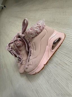 Kotníčkove boty Skechers, vel.26