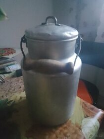 Retro hliníková konvička