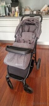 Kindercraft kočárek