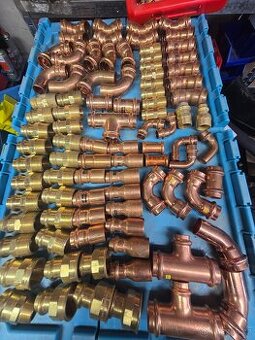 CU lisovací tvarovky VIEGA, BONNINGER