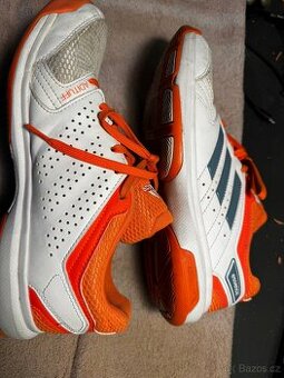 Boty Adidas tenis/ volejbal vel. 40