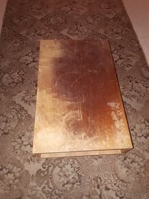 Prodám konferenční stolek