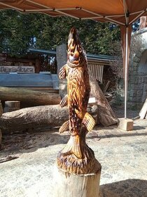Dřev3ná socha - štika - 1