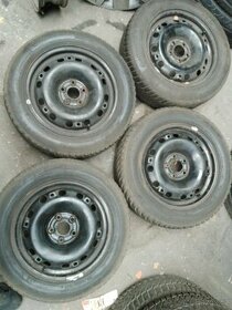 Ocelové disky 6x15 5x100 et38 57,1 + zimní pneu 185/60/15