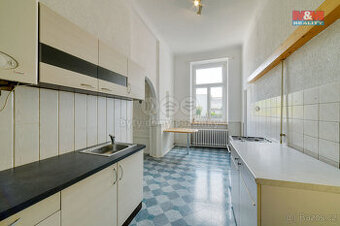 Prodej bytu 3+1, 90 m², Cheb, ul. Karlova