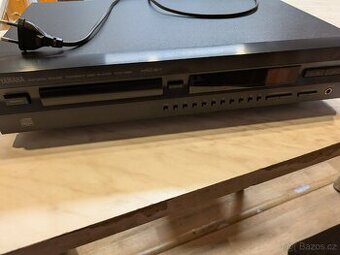 Yamaha CDX 596