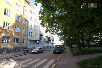 Pronájem byt 1+kk, 28 m2, Praha 8, Kašparovo náměstí