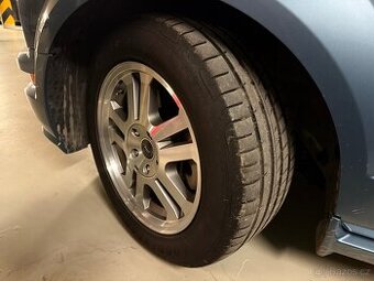 Pneu Eagle F1 235/55/R17