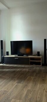TV TOSHIBA + LG kino + skříň