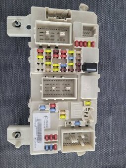 Pojistkový box 7M5T-14A073-JG Ford Kuga 2011 2,0 TDCI - 1