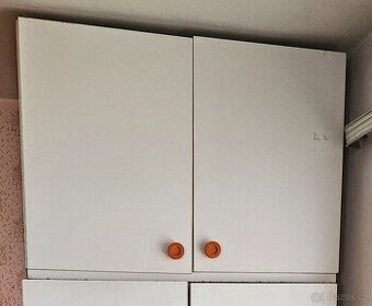 Šatní skříň - bílá 1 díl - za odvoz