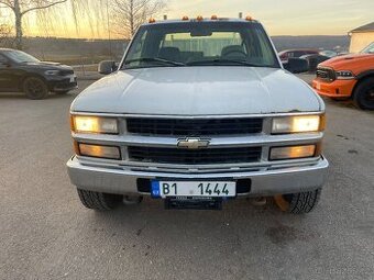 Chevy gmc 2500 diesel - 1