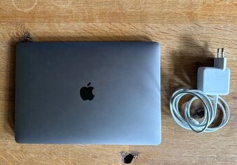 MacBook Air M1 (2020)