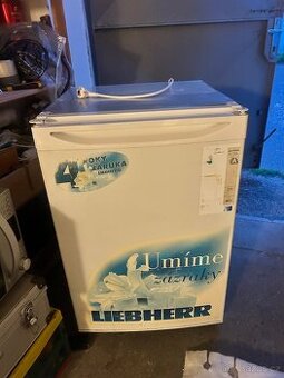 Lednice z mrazakem dovezu