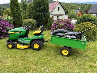 Zahradní traktor John Deere + příslušenství