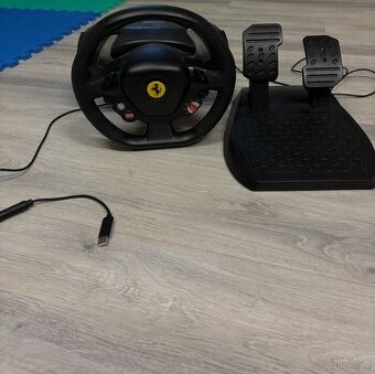 Volant a pedály - Ferrari 458 RW Xbox 360