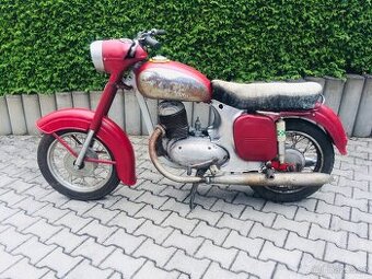 Jawa 250 kývačka, panelka, bez TP