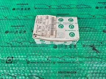 osvětlení SPZ Škoda Favorit 098788207A