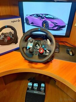 Volant a pedály od Logitech g29