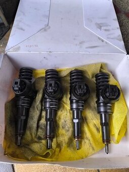 Vstřikovače 038130073BJ