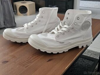 Bílé pánské high tenisky / plátěnky Palladium vel. 46