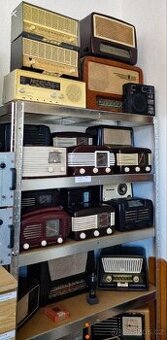 Staré rádio, elektronky značky Tesla