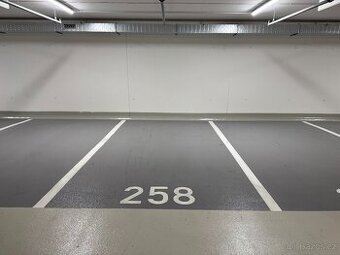 Pronájem parkovacího stání - U Průhonu / Argentinská /Osadní