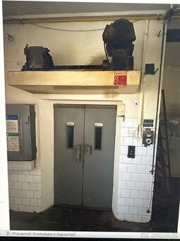 Dopravní výtah na 500kg.