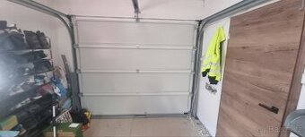 Garázová vrata elektrická