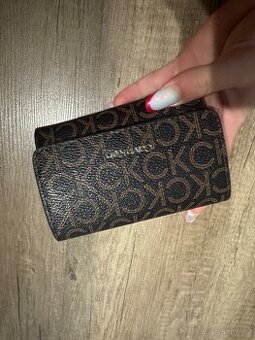 Pěkní dárek k Vánocům - nová peněženka Calvin Klein