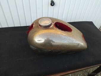 Nádrž Jawa 250 350 Pérák