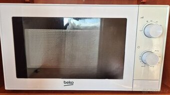 Mikrovlnná trouba BEKO